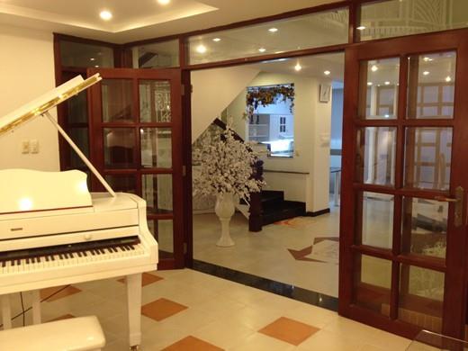 Villa for rent in district 3 hcmc D3300007 (42)